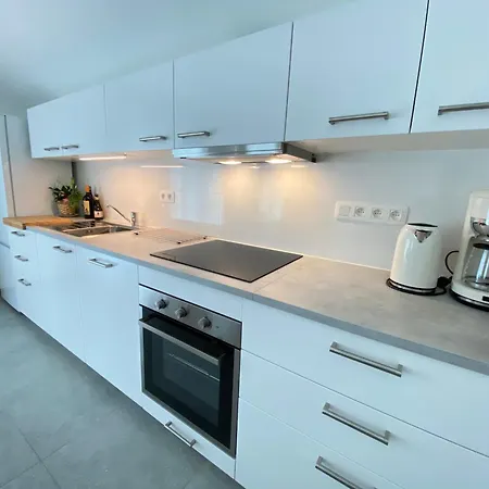 2 Confort 4-5 Personnes アパート