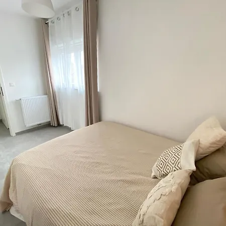 2 Confort 4-5 Personnes Chapelle-lez-Herlaimont